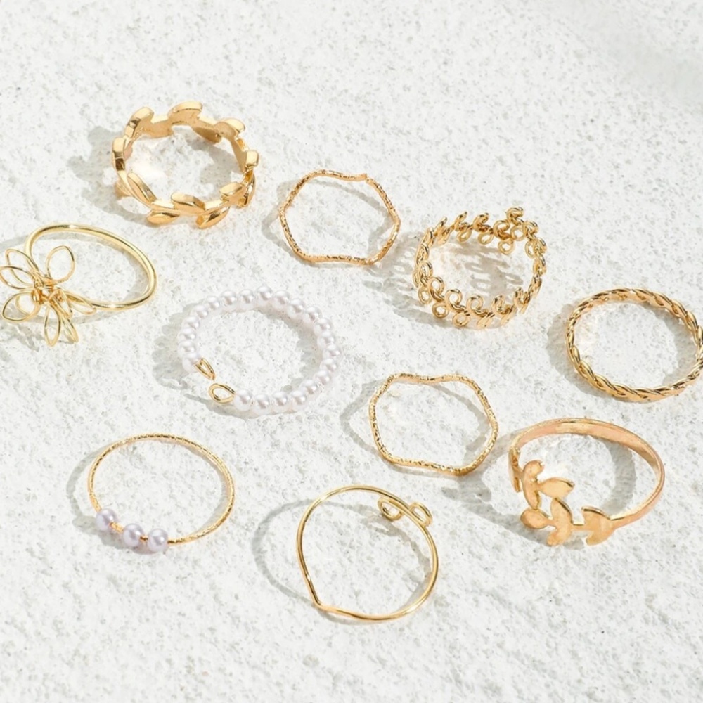 10 Rings Bundle Set Fashion Jewelry Gold Tone Faux Pearls - Picture 2 of 3